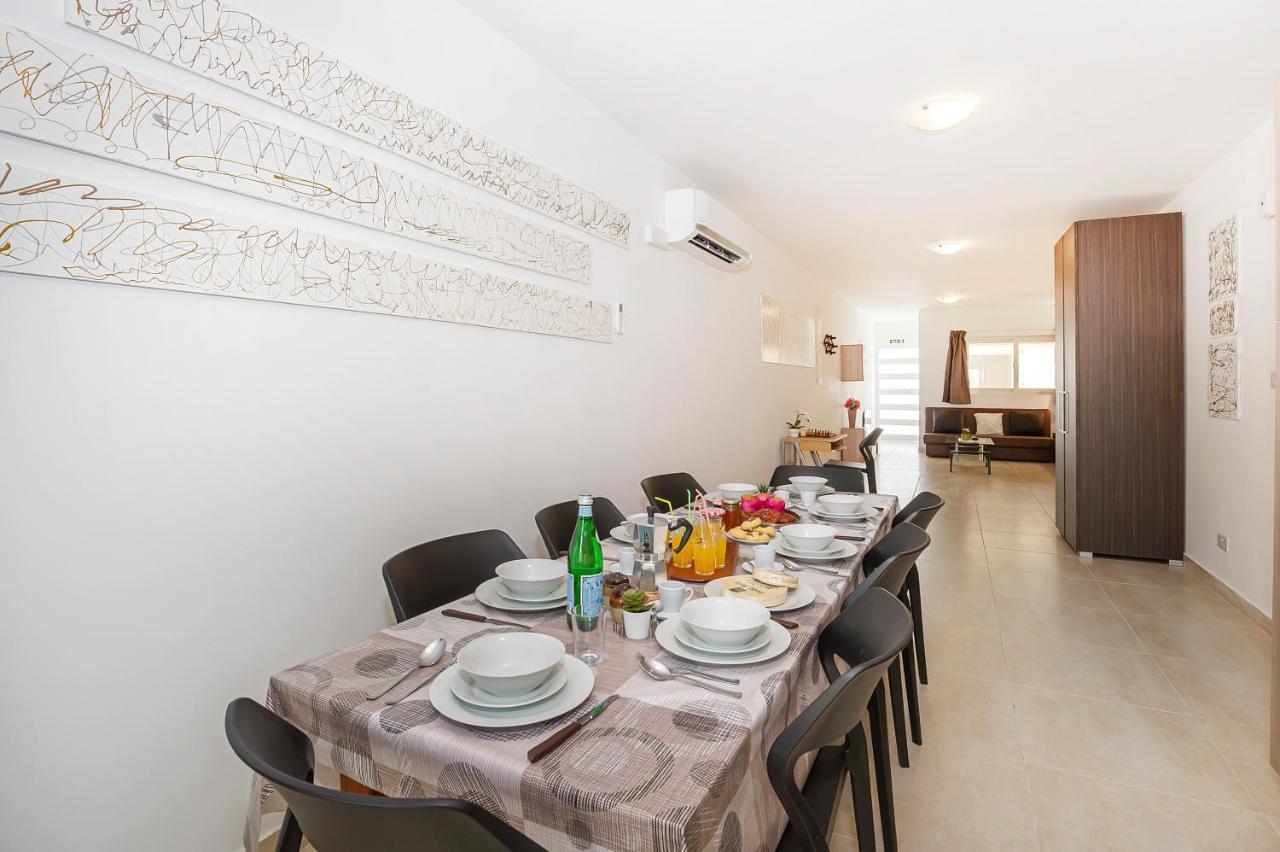 Summer Breeze 3 Bedroom Family Maisonette With Sunny Terrace In Mellieha - By Getawaysmalta Exterior foto