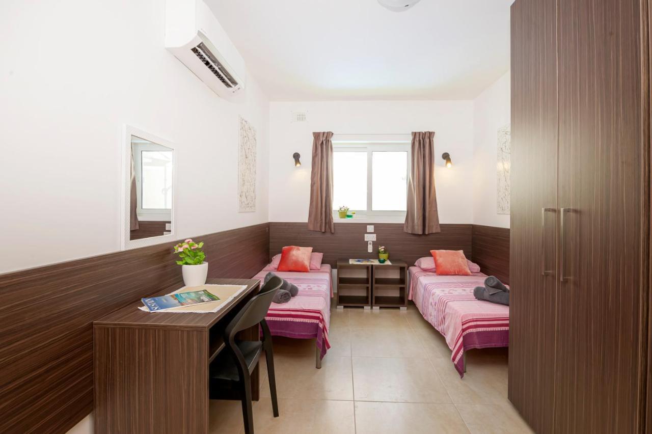 Summer Breeze 3 Bedroom Family Maisonette With Sunny Terrace In Mellieha - By Getawaysmalta Exterior foto