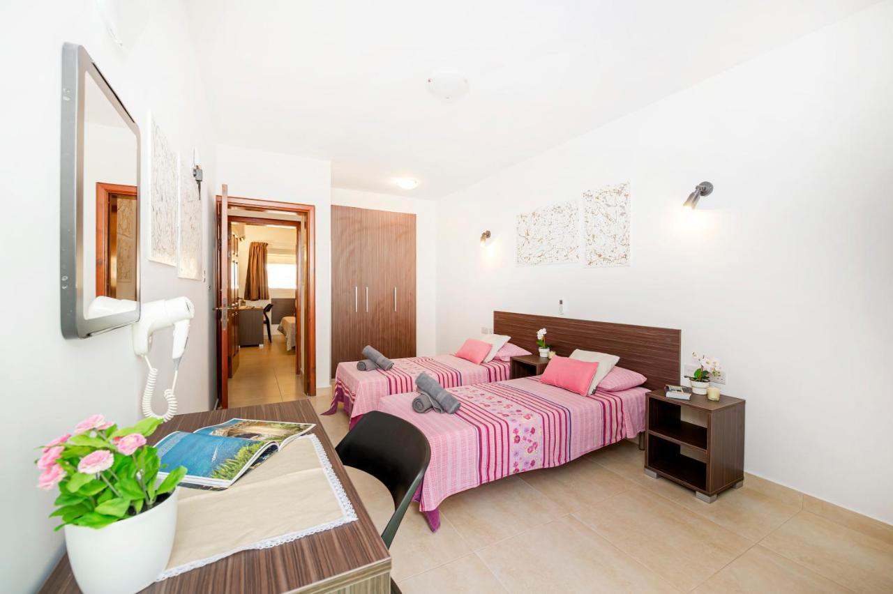 Summer Breeze 3 Bedroom Family Maisonette With Sunny Terrace In Mellieha - By Getawaysmalta Exterior foto